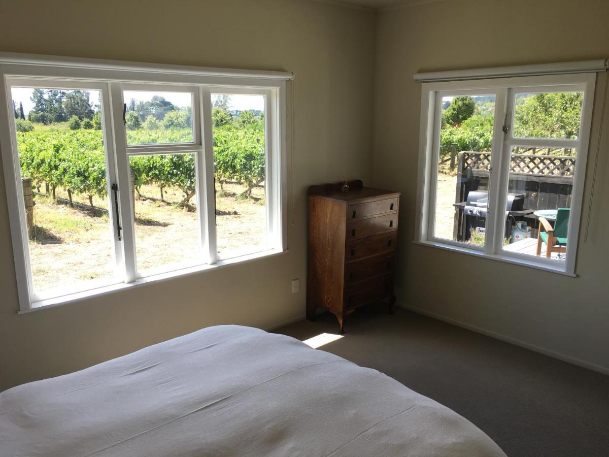 Tuki Vineyard Cottage Хейвлок Норт Екстериор снимка